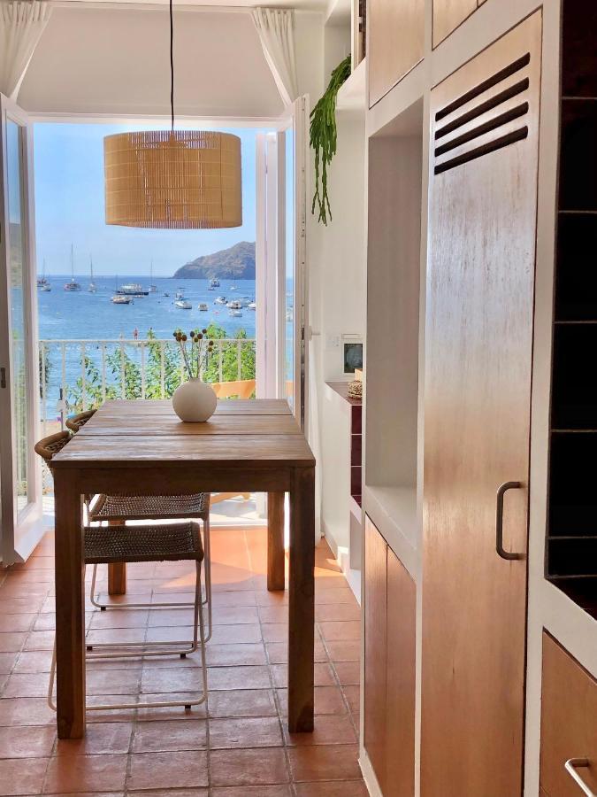 Beachfront Suite In Cadaques Center Buitenkant foto