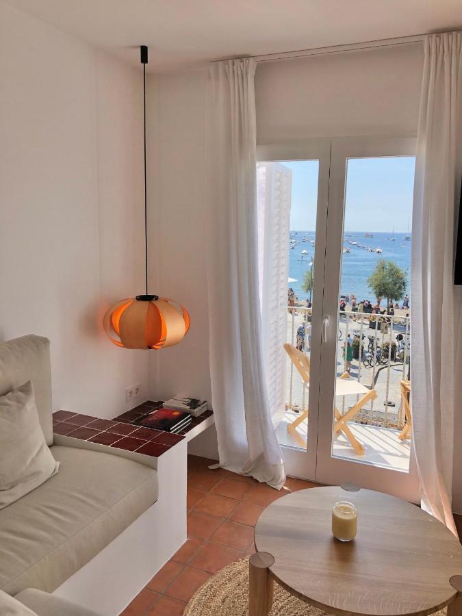 Beachfront Suite In Cadaques Center Buitenkant foto