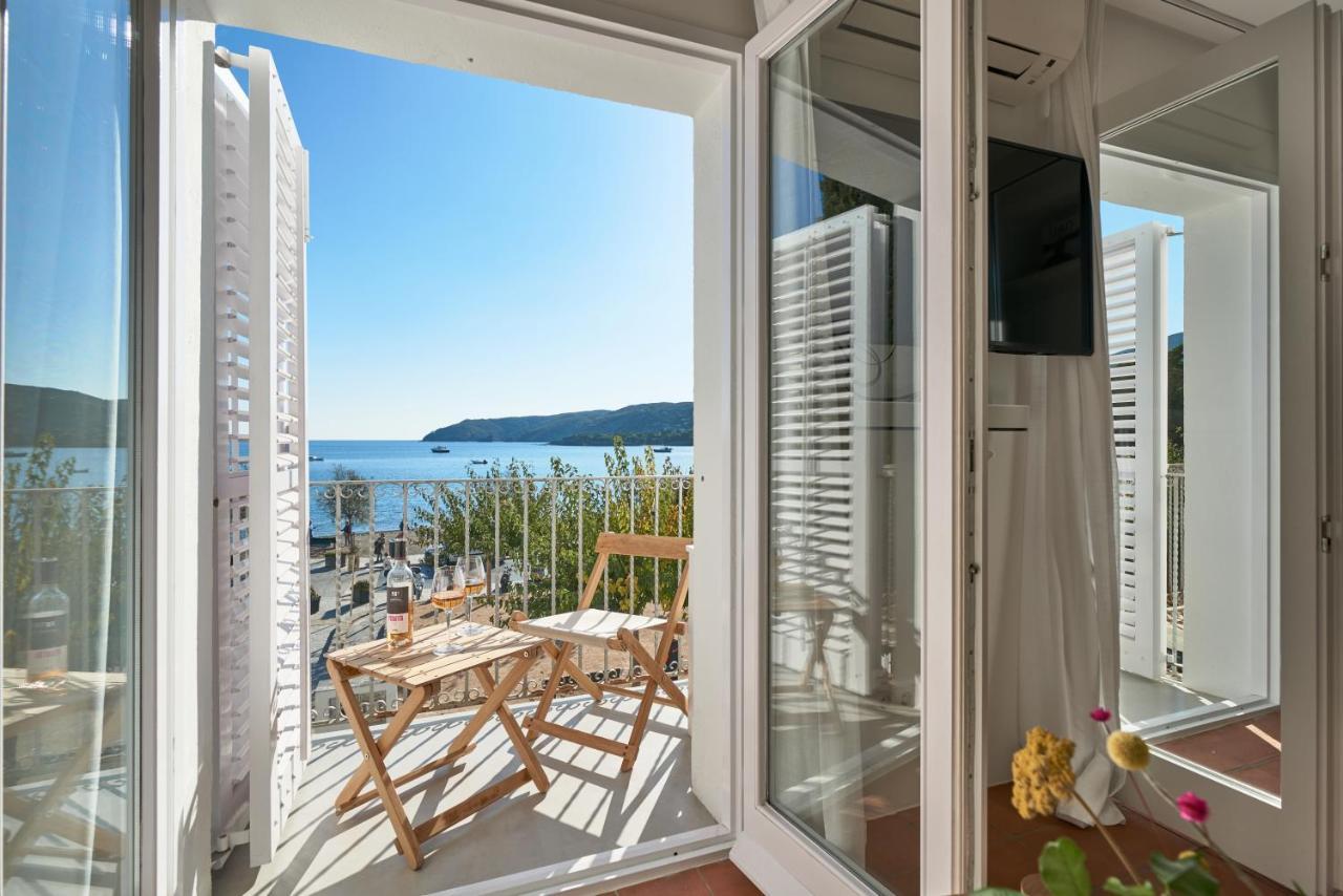 Beachfront Suite In Cadaques Center Buitenkant foto